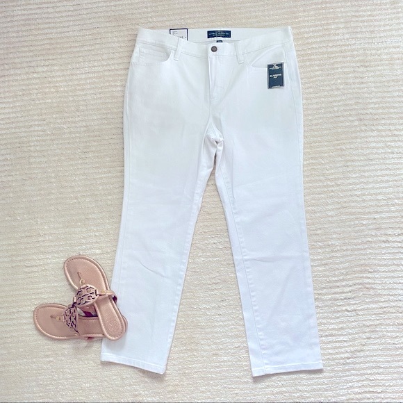 NWT Ralph Lauren Slimming Modern Straight petite jeans - Picture 2 of 15